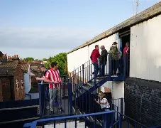 ag体育官网-赛地聚焦——欧冠今晨热度飙升,马赛篮板制胜,信心回归,纪律约束更严格